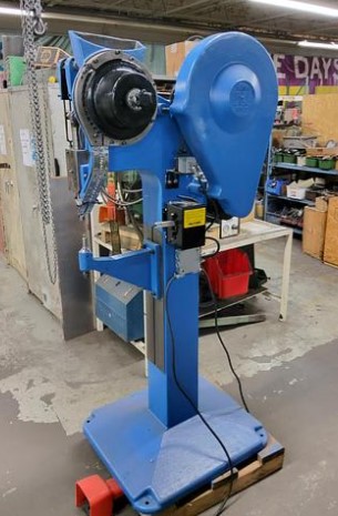 REMACHADORA MILFORD 305